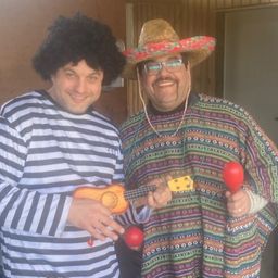 Bild enthält, Face, Person, Photography, Portrait, Hat, Adult, Male, Man, Female, Woman