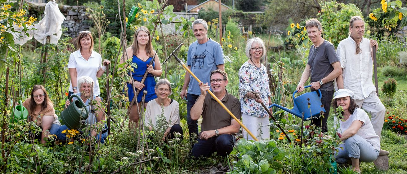 Bild enthält, Garden, Nature, Outdoors, Gardening, Gardener, Person, Adult, Female, Woman, Man