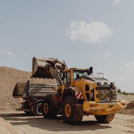 EDAE86B4-5398-44F4-9172-0786CB598A25