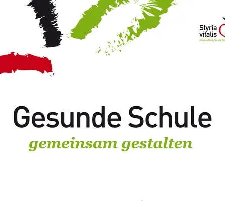 Ein Poster mit den Worten 'Gesunde Schule gemeinsam gestalten' in fetter schwarzer Schrift, mit einem grünen Apfel und einem roten Apfel auf der linken Seite.