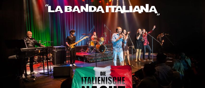 Bild enthält, Concert, Crowd, Person, Group Performance, Music Band, Musician, Adult, Male, Man, Guitar