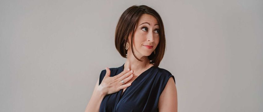 Bild enthält, Dress, Evening Dress, Formal Wear, Photography, Head, Person, Portrait, Adult, Female, Woman