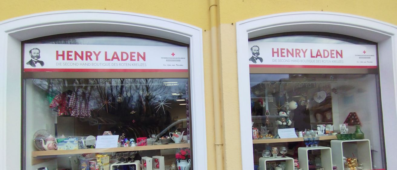 Bild enthält, Kiosk, Shop, Architecture, Building, Person