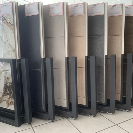 Bild enthält, Furniture, Appliance, Device, Electrical Device, Refrigerator