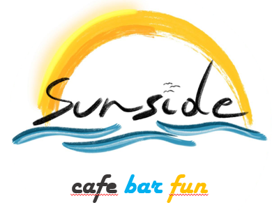 Bild enthält, Logo, Clothing, Hat, Cap, Handwriting, Text, Swimwear