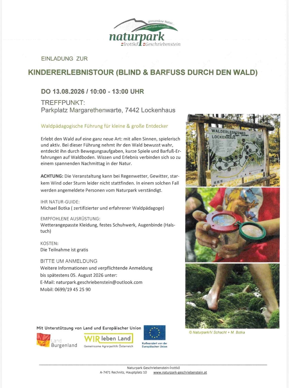 Plakat für eine geführte Waldwanderung für Kinder, mit einer Karte, einer Person, die eine Lupe hält, und den Füßen einer Person im Moos. Die Veranstaltung ist kostenlos und erfordert eine Anmeldung.