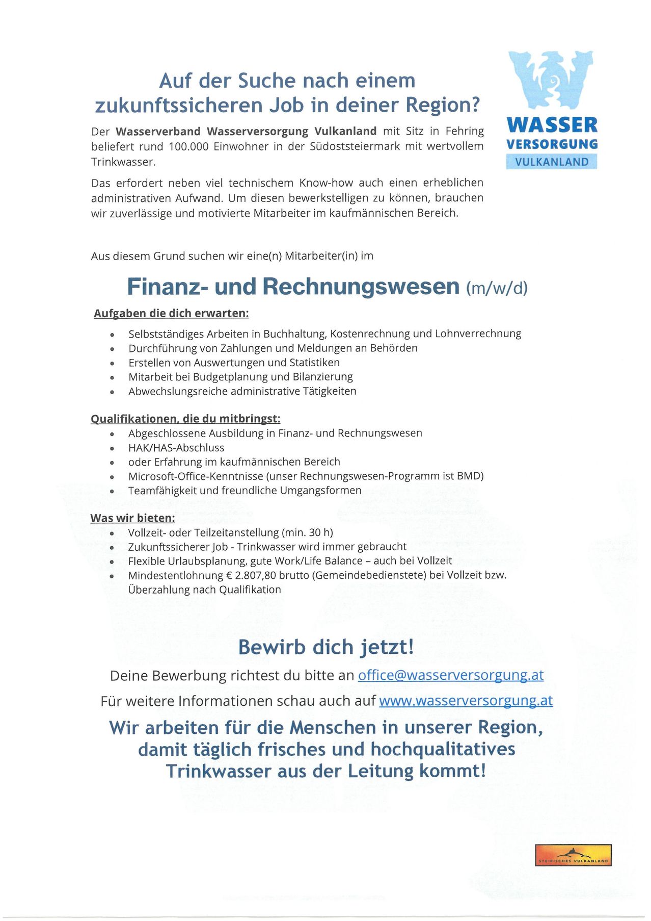 Eine Stellenausschreibung für einen Finanz- und Buchhaltungsfachmann in der Wasserversorgungsbranche, die Aufgaben, Qualifikationen und Vorteile detailliert beschreibt. Das Unternehmen sucht nach einem zuverlässigen und motivierten Mitarbeiter im kommerziellen Bereich.