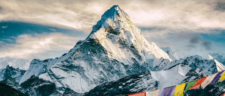 Bild enthält, Mountain, Mountain Range, Nature, Outdoors, Peak, Advertisement, Poster, Scenery