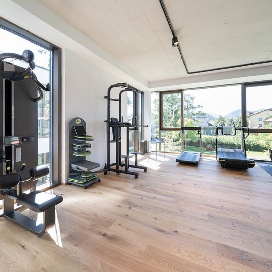 Bild enthält, Working Out, Fitness, Sport, Gym, Floor