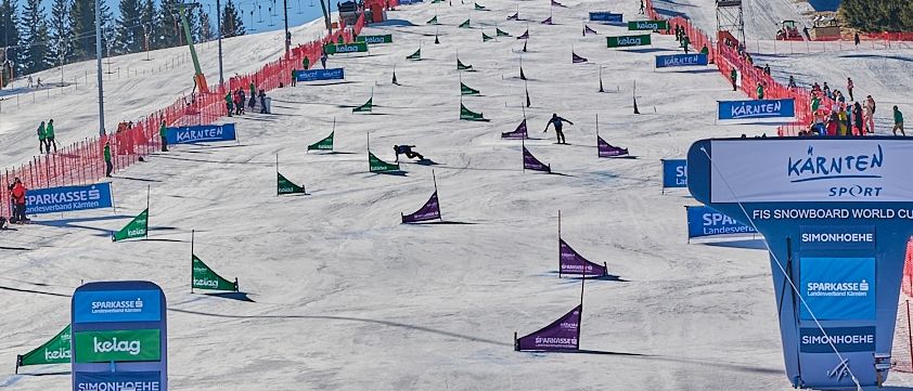 Bild enthält, Outdoors, Nature, Piste, Snow, Sport, Person, Balloon, Boat, Vehicle, Handbag