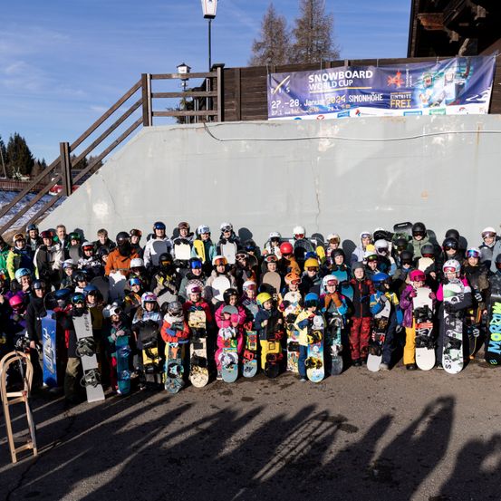 Bild enthält, People, Person, Outdoors, Bicycle, Cycling, Sport, Transportation, Vehicle