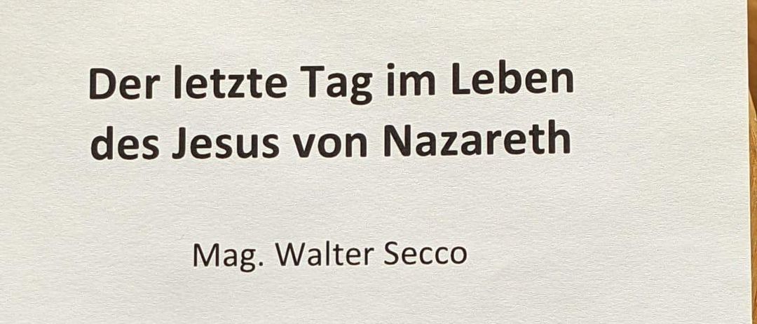 Ein Flyer für eine Veranstaltung von Mag. Walter Secco am Mittwoch, 25. März 2026 um 19:00 Uhr. Ort: Pfarre Hochwolkersdorf, Kirchenplatz 1, 2802 Hochwolkersdorf. Freie Spende. Die Nachricht lautet: 'Wir freuen uns auf Ihren Besuch!'