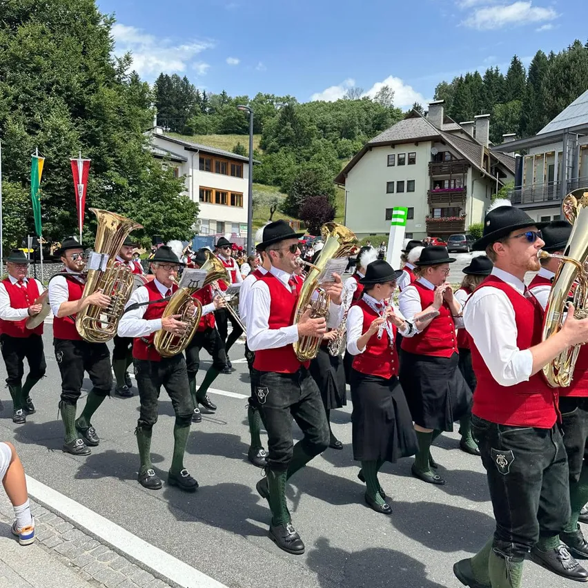People, Person, Adult, Male, Man, Female, Woman, Marching, Footwear, Shoe