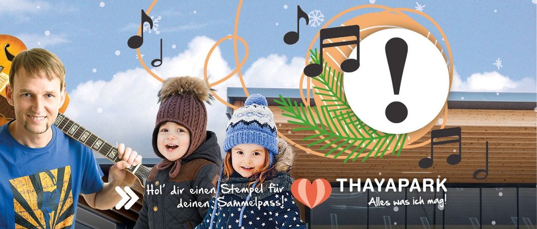 Zwei lächelnde Kinder halten eine Gitarre und ein Schild, mit musikalischen Noten und einem Gebäude im Hintergrund. Ein Herzsymbol und der Text 'Thayapark' sind ebenfalls vorhanden.
