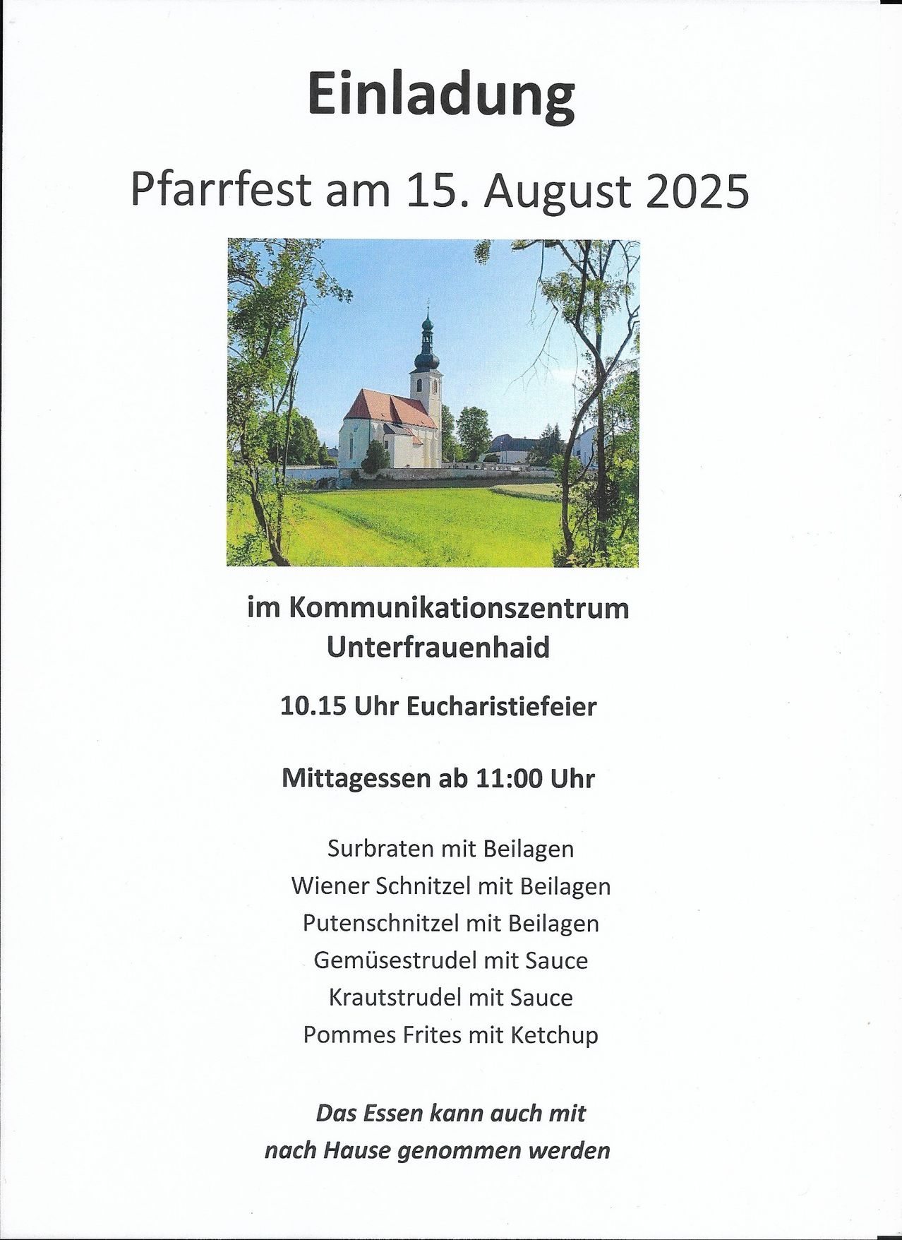 Plakat für ein Kirchenfest am 15. August 2025, um 10:15 Uhr Eucharistiefeier. Kirche im Hintergrund mit einem grünen Feld. Menü beinhaltet Bratwurst, Wiener Schnitzel, Kartoffelschnitzel, Gemüsestrudel und mehr.