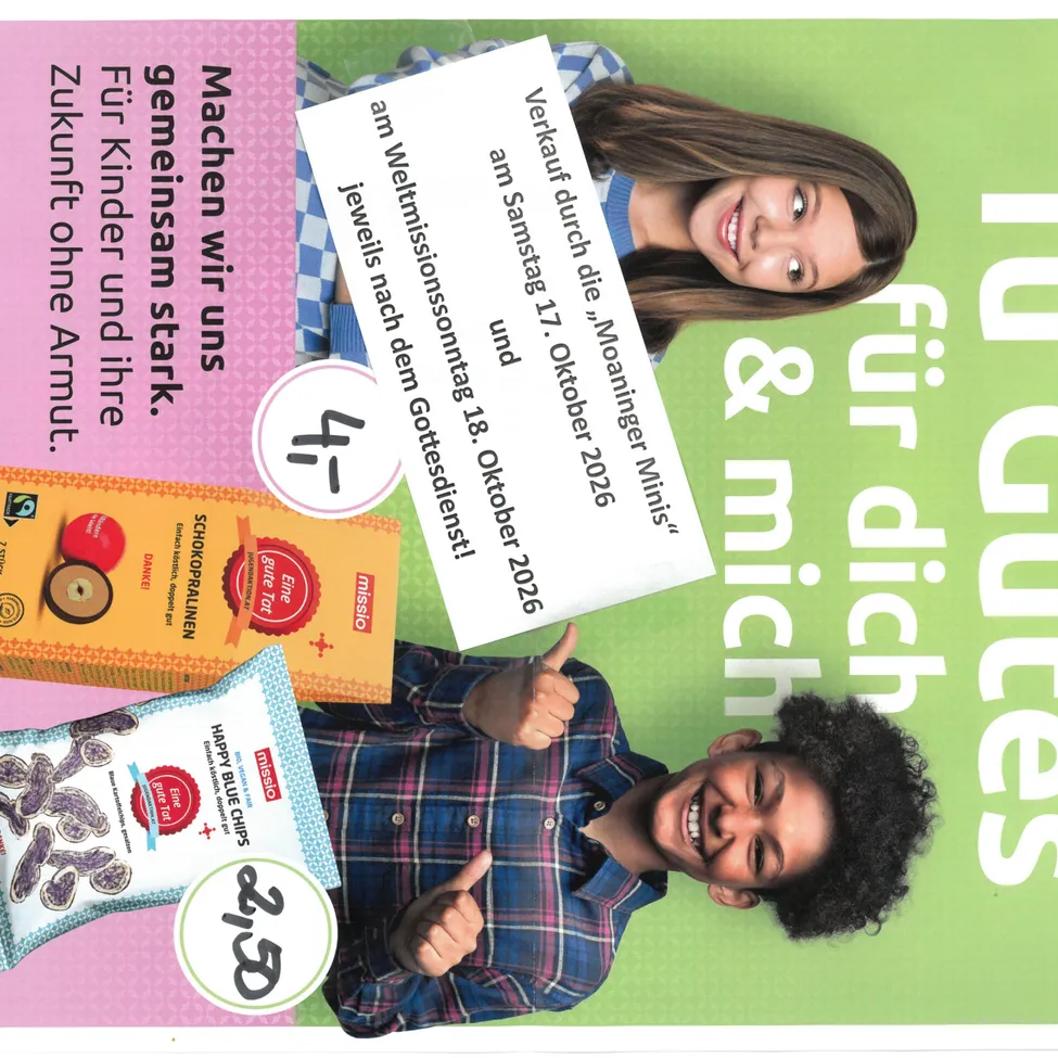Eine Werbung für ein Lebensmittelprodukt mit zwei Kindern, die ein Schild halten und lächeln. Das Schild sagt 'Macht uns stark ohne Arme und Beine'.