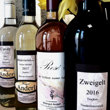 Bild enthält, Alcohol, Beverage, Bottle, Liquor, Wine, Wine Bottle, Beer