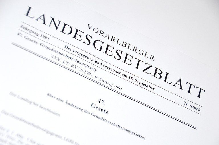 Nahaufnahme eines deutschen Regierungsdokuments mit dem Titel 'LANDESGESETZESBLATT'. Es steht 'Jahrgang 1991' und 'XXV LT RV 36/1991'. Das Datum ist der 18. September 1991. Das Dokument scheint eine rechtliche Veröffentlichung zu sein.