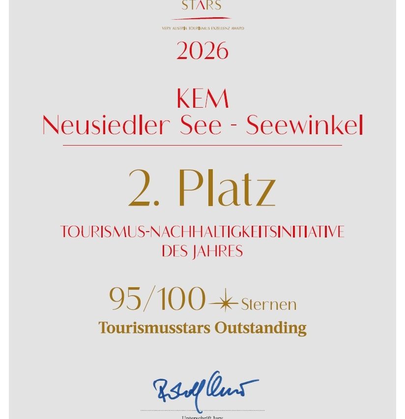 Ein Zertifikat für Neusiedler See - Seewinkel, verliehen im Jahr 2026, für seine Nachhaltigkeitsinitiative, mit 95/100 Sternen ausgezeichnet, unterzeichnet von einem Vertreter.