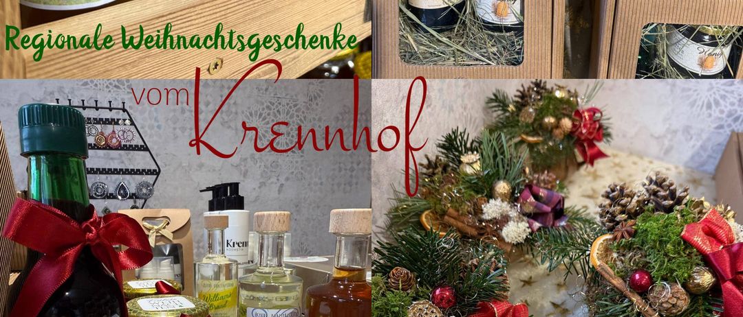 Ein Holzregal mit verschiedenen Flaschen und Gläsern von Konfitüren, darunter Apfelmarmelade und Honig, zusammen mit Weihnachtskränzen und Tannenzapfen. Die Flaschen sind in Stroh eingewickelt und mit roten Bändern gebunden. Die Collage enthält auch den Text 'Regionale Weihnachtsgeschenke vom Krennhof.'
