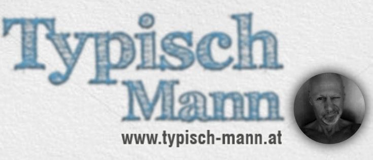 Das Bild zeigt das Logo von 'Typisch Mann' mit der Silhouette eines Mannes. Das Logo ist blau mit weißen Texten und einer Website-Adresse darunter.