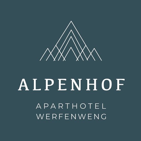 Das Logo für das Alpenhof Aparthotel Werfenweng zeigt einen stilisierten Berggipfel und beinhaltet den Text 'APARTHOTEL WERFENWENG'.