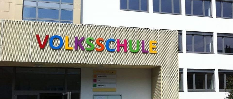 Bild enthält, Architecture, Building, Office Building, School, Hospital