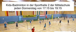 Bild enthält, Person, Badminton, Sport, Volleyball, Volleyball Game, Clothing, Footwear, Shoe