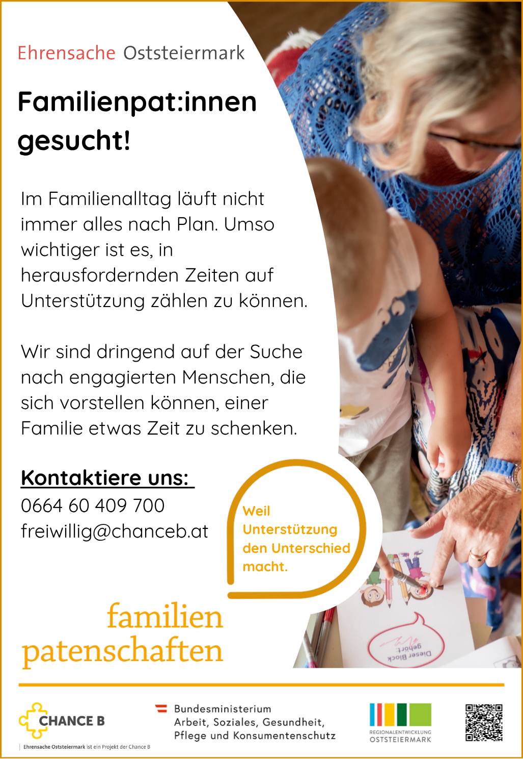 Eine Werbung für Familienunterstützungsdienste, die eine Großmutter und Enkelkind zeigt, mit einem Aufruf für Freiwillige. Der Text betont die Bedeutung der Unterstützung in schwierigen Familienzeiten.