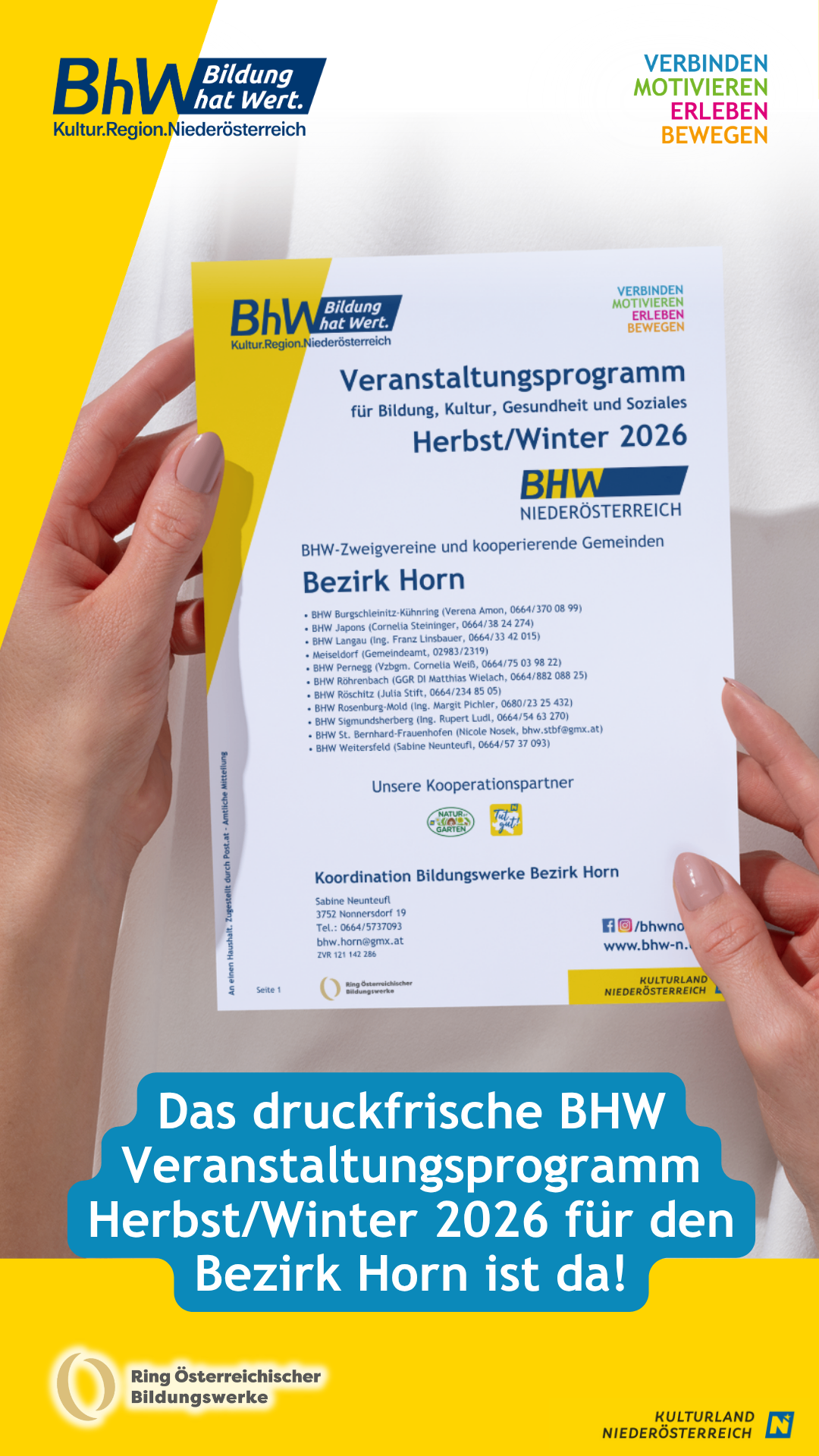 A hand holds a yellow and white flyer titled 'Veranstaltungsprogramm für Bildung, Kultur, Gesundheit und Soziales Herbst/Winter 2026'. The flyer lists several organizations and contact information.