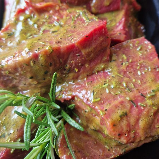 Bild enthält, Food, Pizza, Meat, Beef