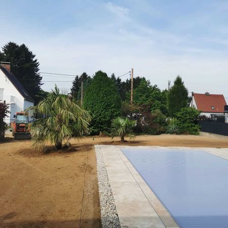 Bild enthält, Outdoors, Tree, Housing