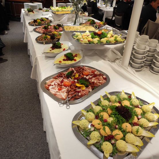 Brunch, Food, Meal, Adult, Male, Man, Person, Plate, Indoors, Glasses
