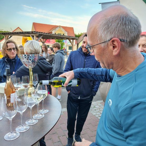 Falkenstein - ein wohlverdienter Schluck: Reini Krebs + Herbert Fischer