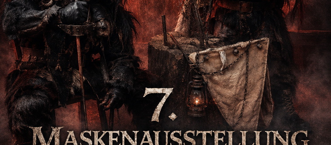 Plakat für eine Maskenausstellung auf der Burgruine Gomarn in Bad St. Leonhard, mit zwei gehörnten Figuren in mittelalterlicher Kleidung, mit einer Laterne und einem Schwert, vor einem dunklen, rauchigen Hintergrund. Datum: 3.10.2026, Zeit: 12 Uhr.