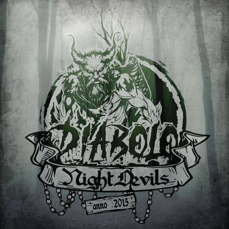 Eine dunkle Illustration eines gehörnten Wesens mit einem Banner, das 'Diakbola Night Devils' und das Jahr 2015 darunter zeigt. Der Hintergrund ist ein verschwommener Wald.