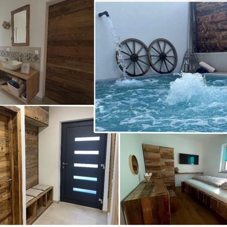Vier Bilder eines holzthematischen Hauses. Ein Badezimmer mit einem Holzwaschbecken und einem Spiegel. Ein Whirlpool mit Wasserspritzer. Ein Schlafzimmer mit Bett und kleiner Fernseher. Eine Holztür mit Metallgriff.