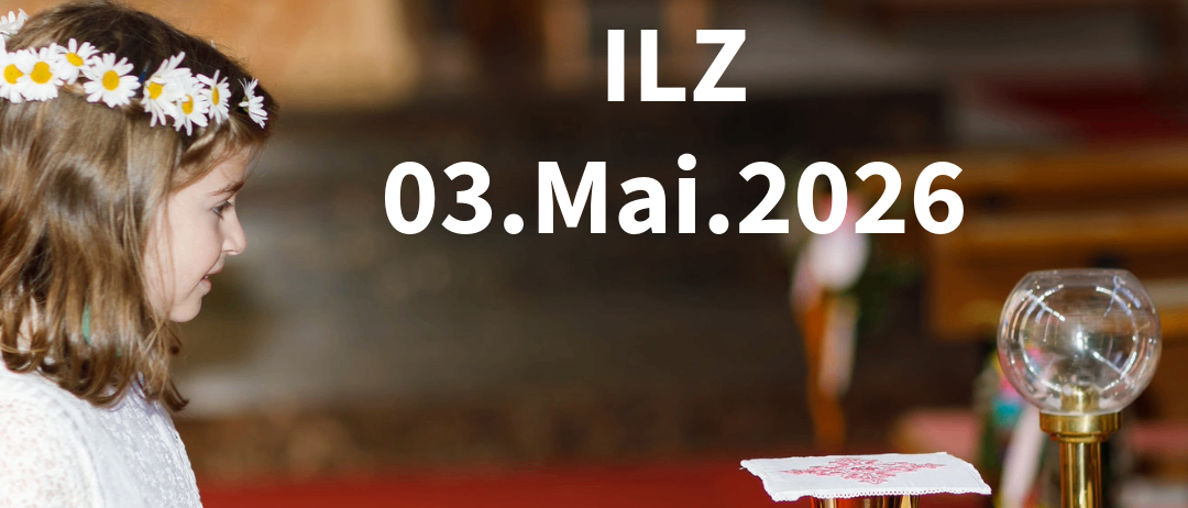Ein junges Maedchen in einem weißen Kleid mit Gänseblümchen auf dem Kopf schaut auf den Eucharistietisch mit Brot und Wein am 03.Mai.2026.