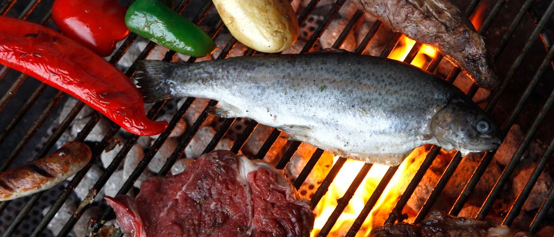 Bild enthält, Bbq, Cooking, Food, Grilling, Animal, Fish, Sea Life, Fungus, Plant, Bread