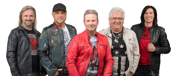 Bild enthält, Coat, Jacket, Jeans, Pants, Adult, Male, Man, Person, Shoe, Face