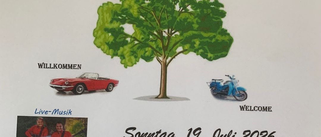 Ein Plakat für eine Gartenparty mit einem Baum, Live-Musik von Edo und Roman und einer Willkommensnachricht. Die Veranstaltung findet am 19. Juli 2026 in Radlerrast in St. Oswald statt. Essen und Getränke werden bereitgestellt.