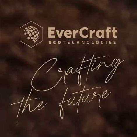 Bild enthält, Soil, Garden, Nature, Outdoors, Planting, Gardening, Blackboard, QR Code