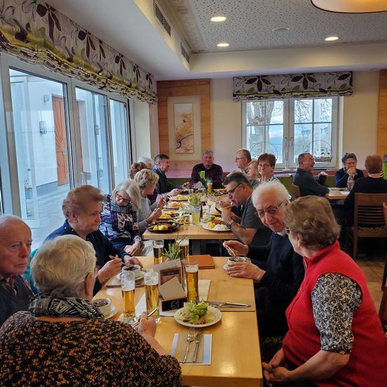 Dining Room, Dining Table, Indoors, Table, Restaurant, Cafeteria, Meal, Lunch, Man, Person