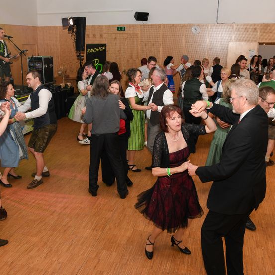 Dancing, Person, Adult, Female, Woman, Dance Pose, Male, Man, Shoe, People