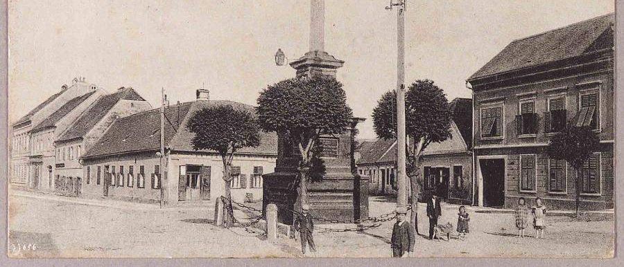 Bild enthält, Architecture, Building, Monastery, City, Art, Painting, Person, Street, Urban, Clock Tower