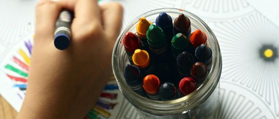Crayon, Person