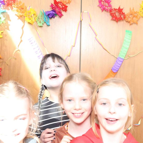 Bild enthält, Face, Head, Person, Photography, Portrait, People, Hat, Child, Female, Girl