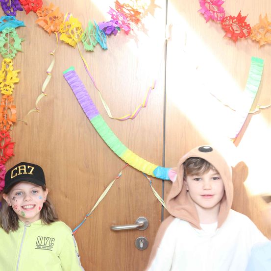 Bild enthält, Hat, Face, Person, Photography, Portrait, Cap, T-Shirt, Baseball Cap, People, Man