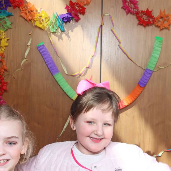 Bild enthält, Face, Head, Person, Photography, Portrait, Hat, Child, Female, Girl, Accessories