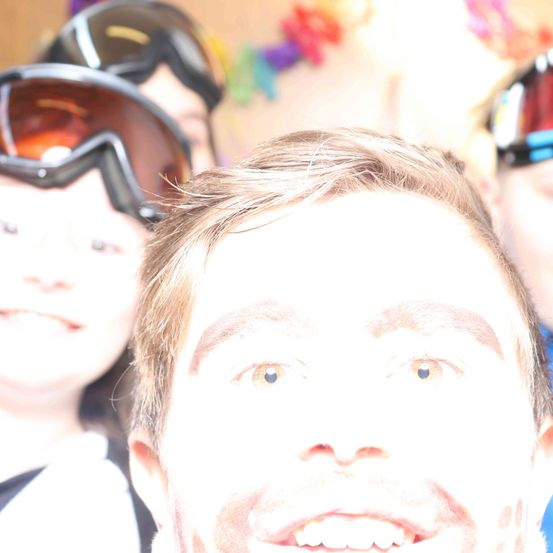 Bild enthält, Accessories, Goggles, Sunglasses, Glasses, Face, Head, Person, Photography, Portrait, Selfie